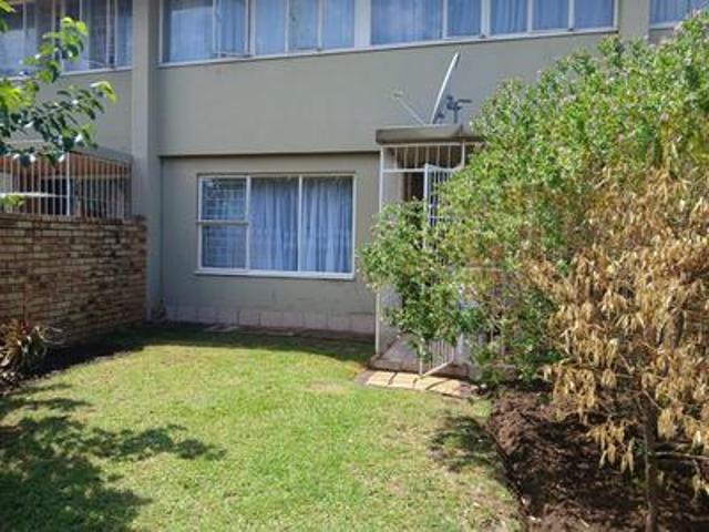 2 bedroom unit with garage in sasolburg