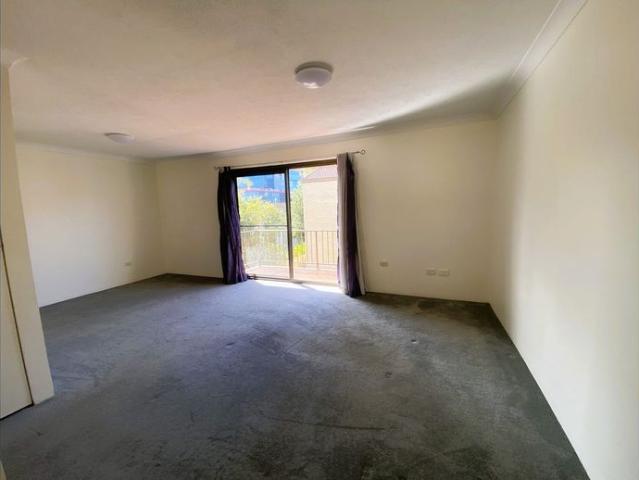 2 Bedroom Unit In The Heart Of Southport