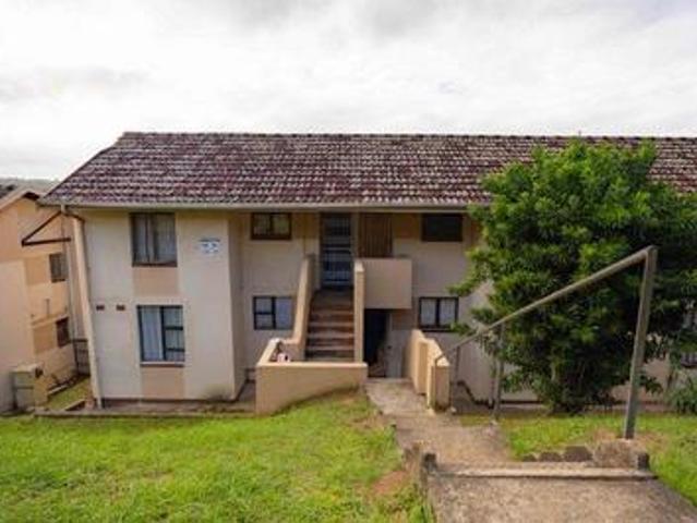 2 bedroom unit on the market in bellair