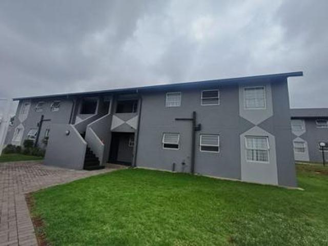 2 bedroom upstairs townhouse on the.