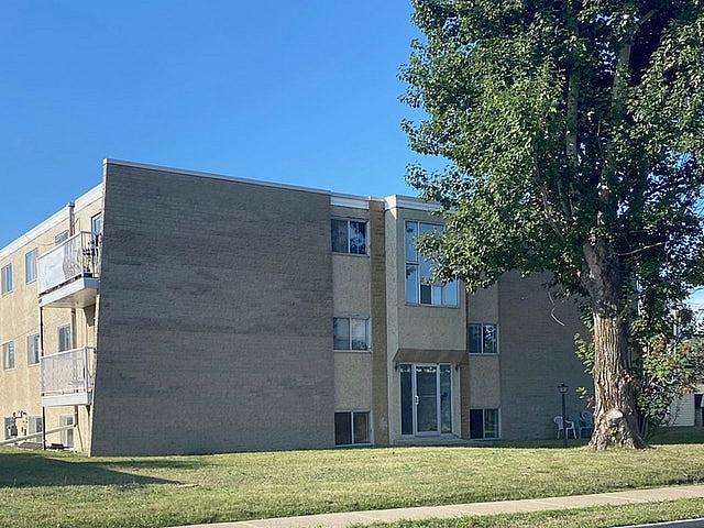 2 Bedroom Yellowstone Apartment In Stettler, Alberta