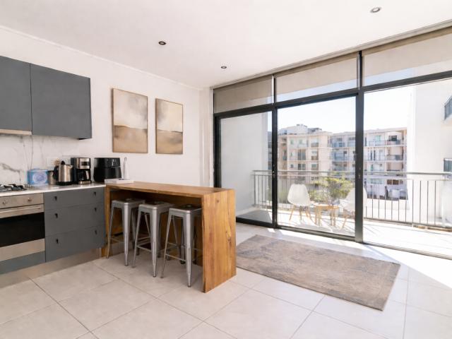 2 BedroomApartment / Flat For Rent inPaardevlei