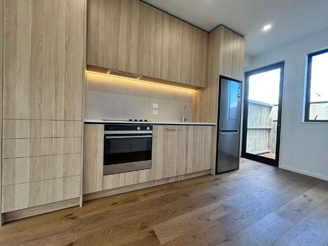 2 Bedrooms on Hadlow Terrace