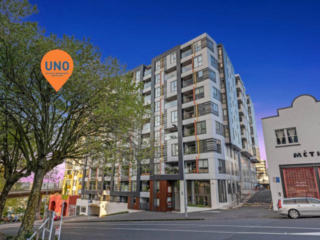 2 Bedrooms on Howe Street