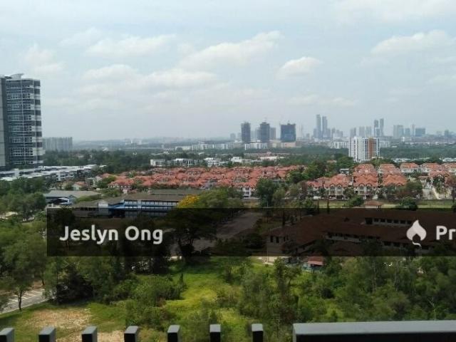 2 Bedrooms Apartment at Molek Pine 4 for Rent