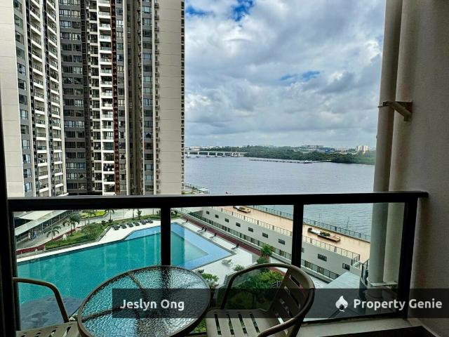 2 Bedrooms Apartment at R&F Princess Cove for Rent