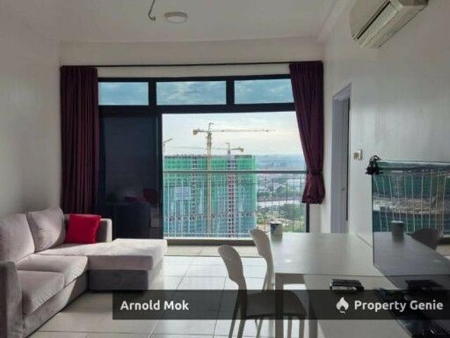 2 Bedrooms Apartment at Sky Peak at Setia Tropika for Rent