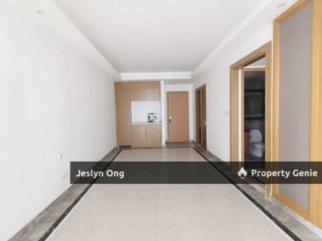 2 Bedrooms Apartment for Rent at R&F