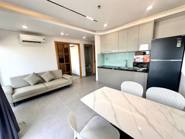 2 BEDROOMS APARTMENT IN NGU HANH SON
