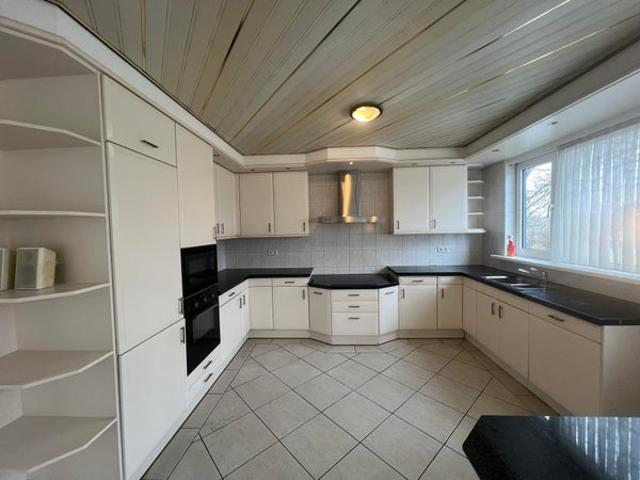 3 bedrooms Apartment Surface Area: 250m2 Unfurnished