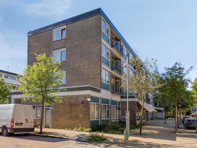 2 bedrooms Appartement Surface Area: 74m2