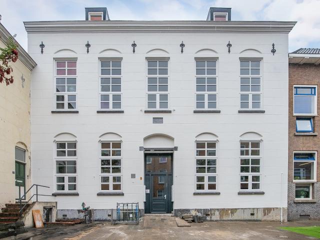 2 bedrooms Appartement Surface Area: 94m2
