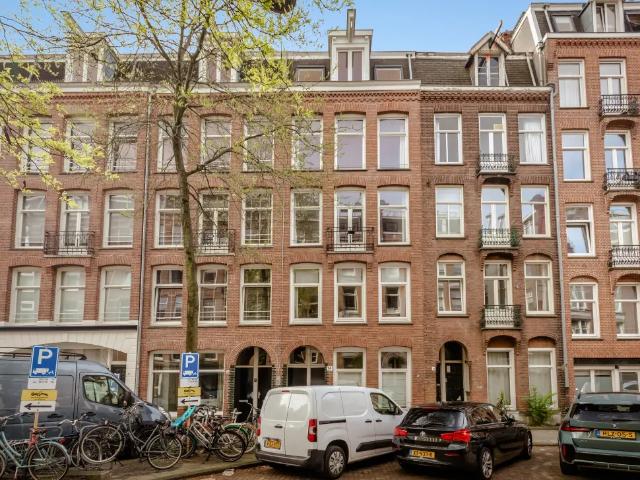 2 bedrooms Appartement Surface Area: 110m2