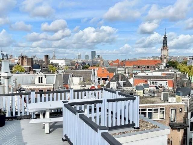2 bedrooms Appartement Surface Area: 140m2