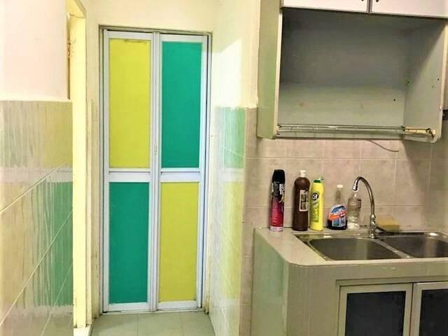 2 Bedrooms For Rent JALAN BESAR PLAZA @ KITCHENER RD – Partial Furnished with 3 X Split Aircons