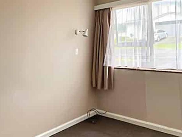 2 BEDROOMS FOXTON BEACH