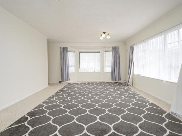 2 Bedrooms in Tawa