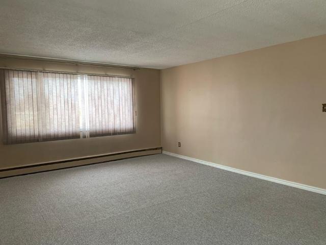 2 Bedrooms In West Park!