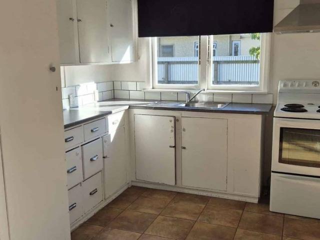 2 Bedrooms plus Sleepout