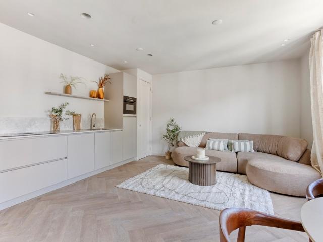 2 bedrooms Surface Area: 59m2 Furnished