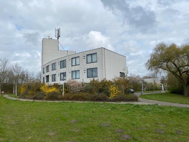 2 bedrooms Surface Area: 76m2 Furnished