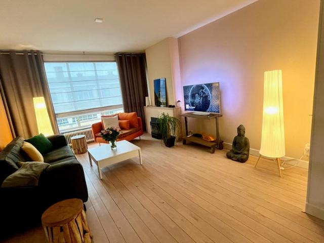 2 bedrooms Surface Area: 98m2 Furnished