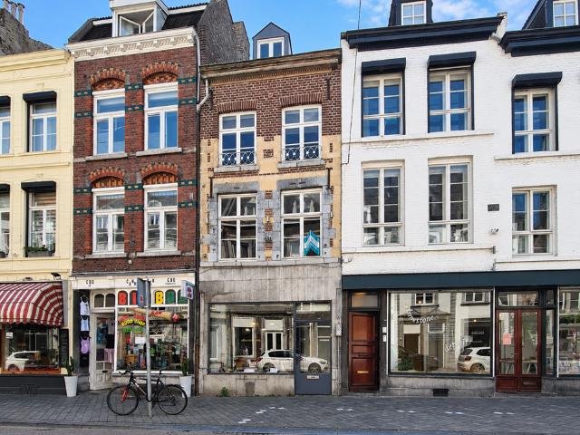 2 bedrooms Surface Area: 151m2 Unfurnished