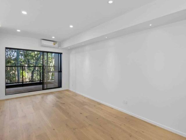 2 Bedrooms, Two Bathrooms and a Study