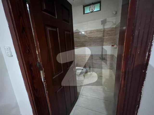 2 Bedrooms Unfurnished Apartment Available For Rent In E11/4 E 11/4