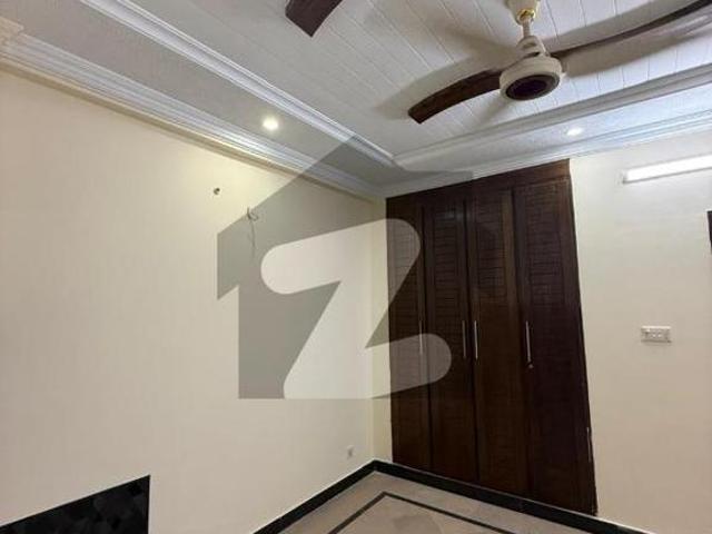 2 Bedrooms Unfurnished Apartment Available For Rent In E 11 2 Main Markaz E 11/2
