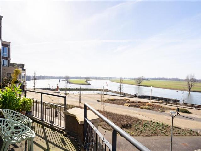 2 bedrooms 10 Surface Area: 119m2 Unfurnished