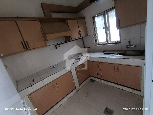 2 Bedrooms & 1 Bathroom Flat Available For Sale