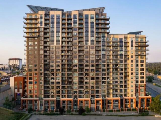 2 Bedrooms/Bathrooms condo in the London Towers