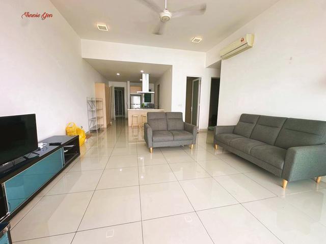 2 bedroomSouthbay Plaza 111sf 2carpark Reno Furnished at Batu Maung