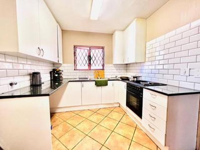 2 beds 2 baths ground floor r105.