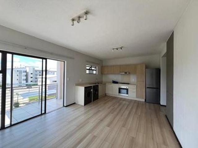 2 beds 2 baths soho junction, broa.
