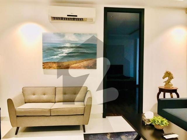 2 Beds Furnished Apartment Luxurious Leaving Gulberg 3