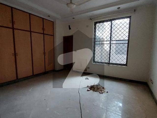 10 Marla Independent House Available For Rent In Gulberg