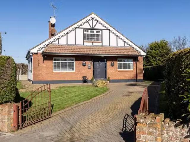 2 Beech Grove, Castlebellingham, Co. Louth