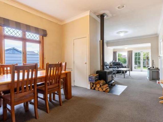 2 Beresford Street, Takaro, Palmerston North City