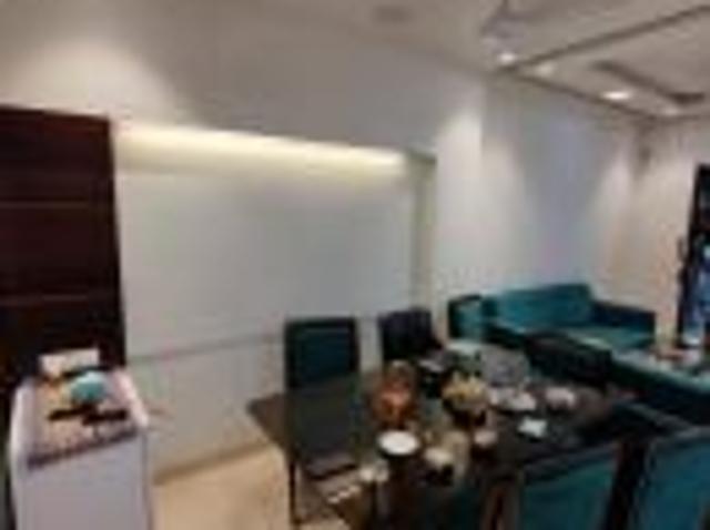 2 BHK 900 Sq. Ft Apartment for rent in Juhu, Mumbai