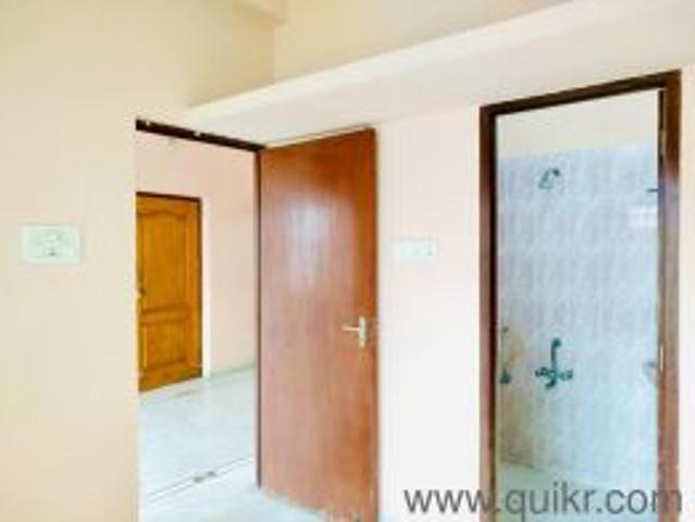 2 BHK, 950 sq. ft. Apartment for Rent in Egmore, Chennai