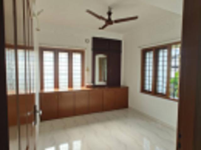 2 BHK 1200 Sq. Ft Apartment for rent in Elamakkara, Kochi
