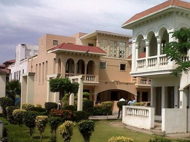 2 BHK 2525 Sq Ft Villa In Amrapali Leisure Valley, Tech Zone IV, Greater Noida