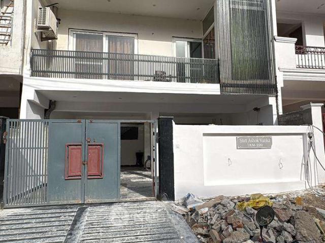2 BHK Villa In 3rd Parkview, Gyc for Rent In Gaur Yamuna Ci