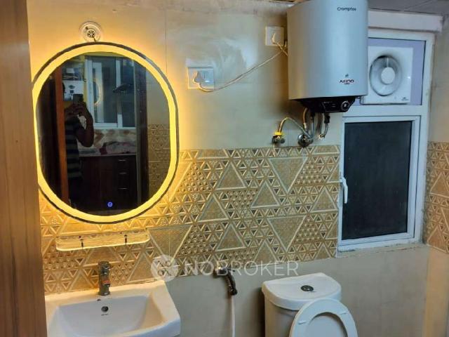 2 BHK Villa In Amrapali Kingswood for Rent In Sector 4