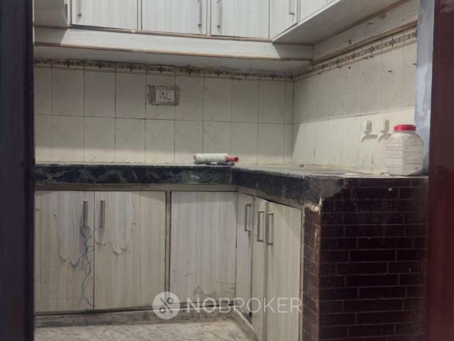 2 BHK Villa In B 137, B Block, Delta 1 Near Green City H