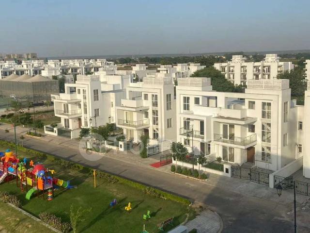 2 BHK Villa In Central Park Flower Valley for Rent In Sector 38