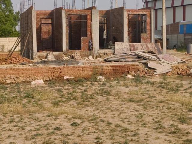2 BHK Villa in Lal Kuan for resale Ghaziabad. The reference number is 17172831
