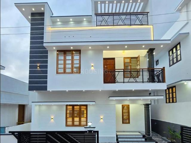 2 BHK Villa in Mankara for resale Palakkad. The reference number is 17527582